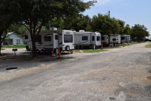 Albany Inn & RV Campground - image 4