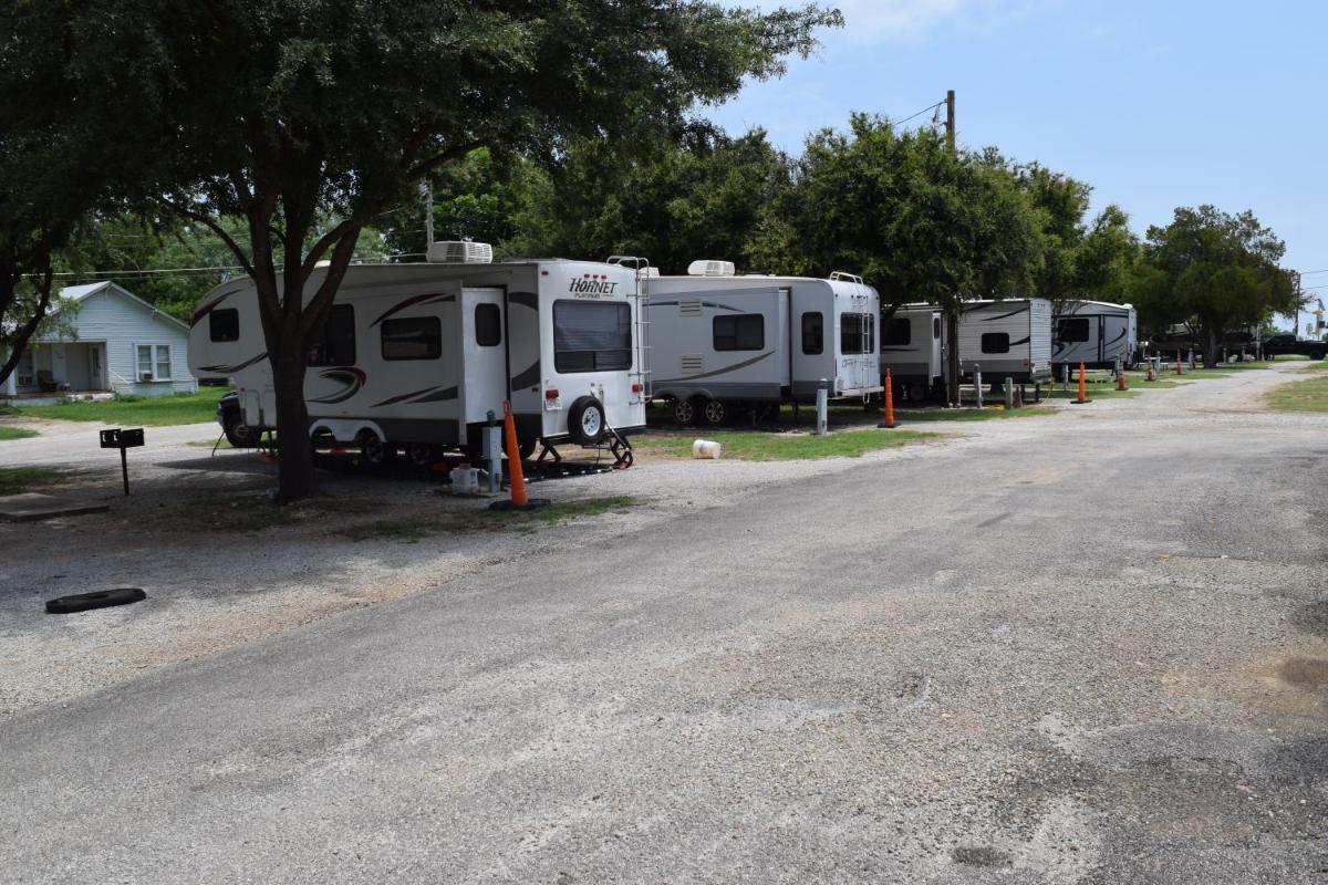 Albany Inn & RV Campground - image 7