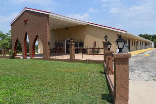 Albany Inn & RV Campground - image 8