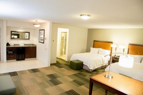 Hampton Inn & Suites Albany-Downtown - image 27