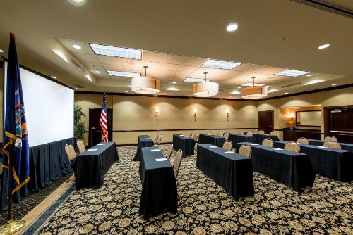 Hampton Inn & Suites Albany-Downtown - image 32