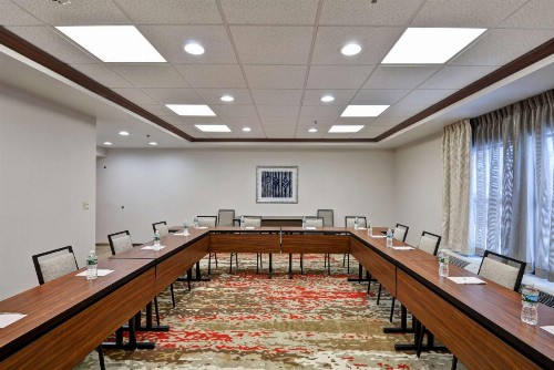Hampton Inn Albany-Wolf Road - image 26