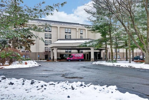 Hampton Inn Albany-Wolf Road - image 28