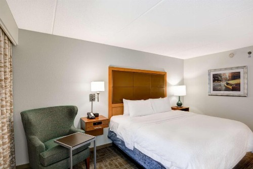 Hampton Inn Albany-Wolf Road - image 31