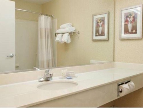 Fairfield Inn by Marriott Albany University Area - image 21