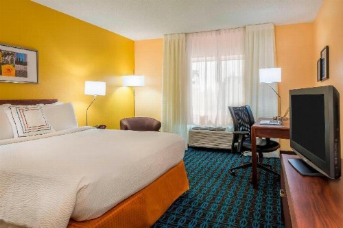 Fairfield Inn by Marriott Albany University Area - image 26