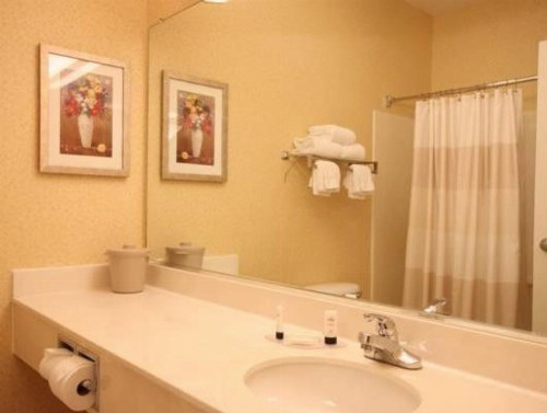 Fairfield Inn by Marriott Albany University Area - image 27