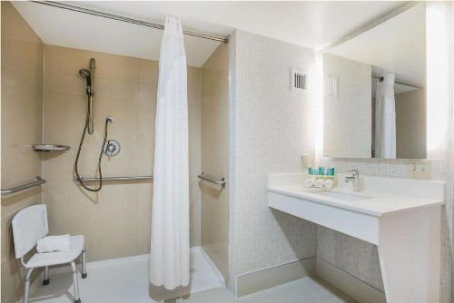 Holiday Inn Express Albany Downtown an IHG Hotel - image 27