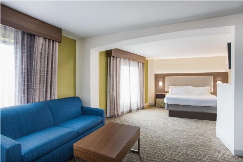 Holiday Inn Express Albany Downtown an IHG Hotel - image 31