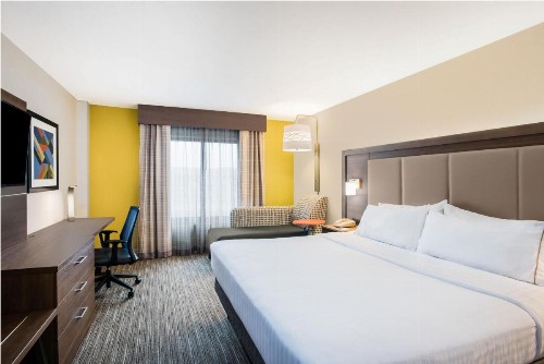 Holiday Inn Express Albany Downtown an IHG Hotel - image 45