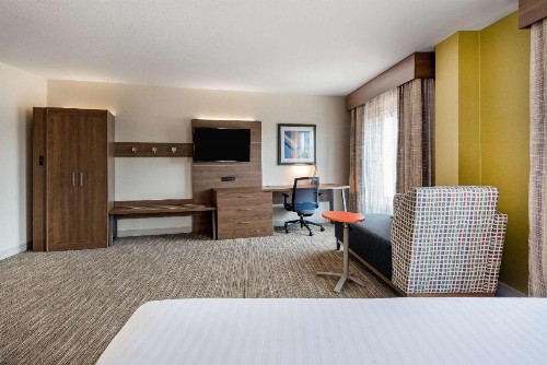 Holiday Inn Express Albany Downtown an IHG Hotel - image 8