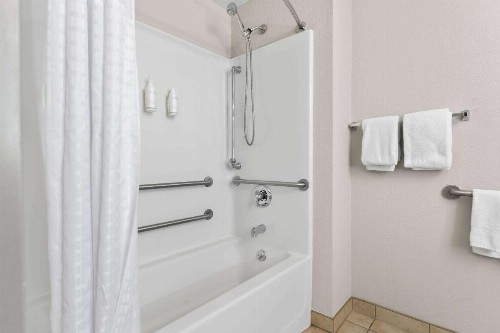 Days Inn by Wyndham Albany SUNY - image 20