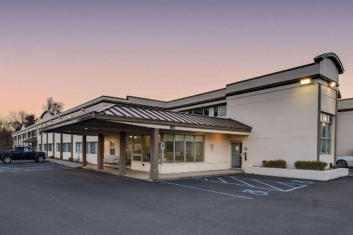 Days Inn by Wyndham Albany SUNY - image 3