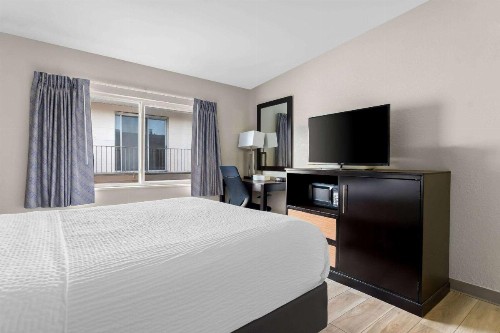 Days Inn by Wyndham Albany SUNY - image 32