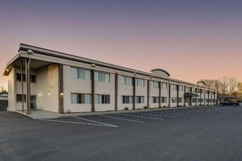Days Inn by Wyndham Albany SUNY - image 5