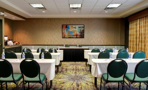 Hilton Garden Inn Albany Airport - image 25
