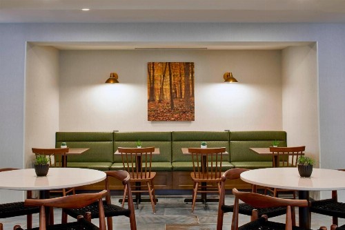Fairfield Inn & Suites by Marriott Albany Airport - image 20