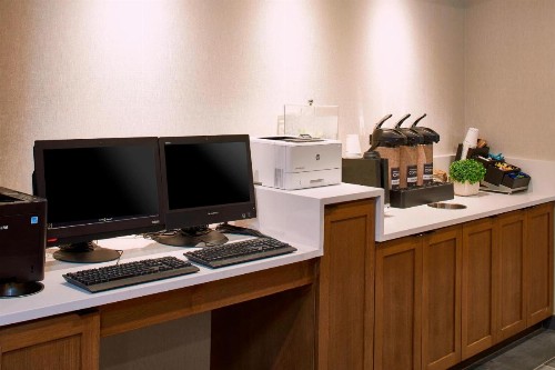 Fairfield Inn & Suites by Marriott Albany Airport - image 27