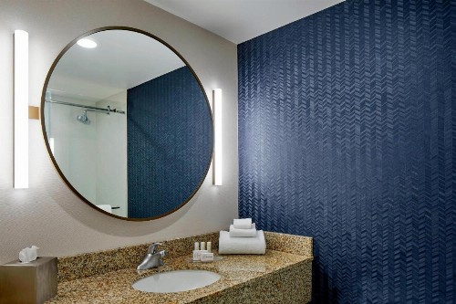 Fairfield Inn & Suites by Marriott Albany Airport - image 5