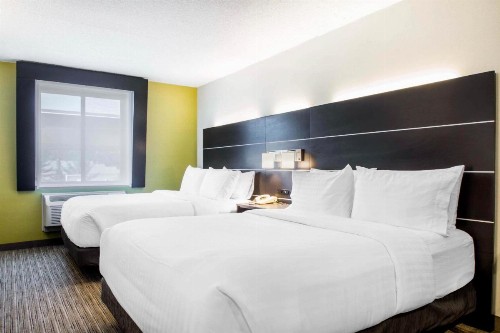 Holiday Inn Express & Suites - Albany Airport - Wolf Road an IHG Hotel - image 21