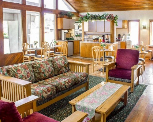Econo Lodge Colonie Center Mall - image 7