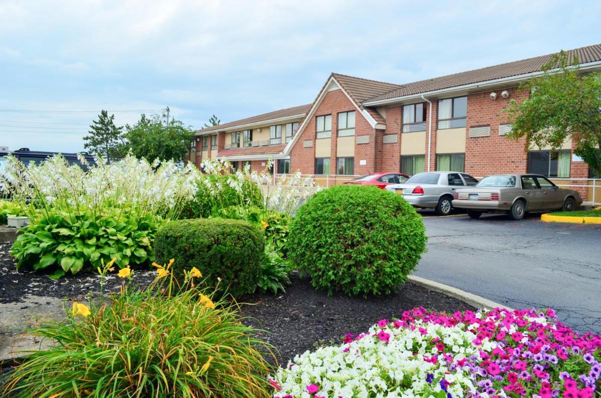 Motel 6-Albany NY - image 2