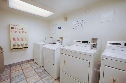 Motel 6-Albany NY - image 32