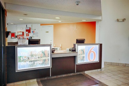 Motel 6-Albany NY - image 42