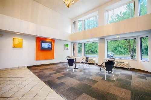 Motel 6-Albany NY - image 6