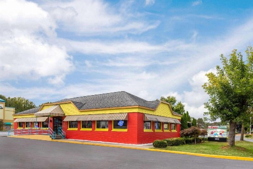 Days Inn & Suites by Wyndham Albany - image 13
