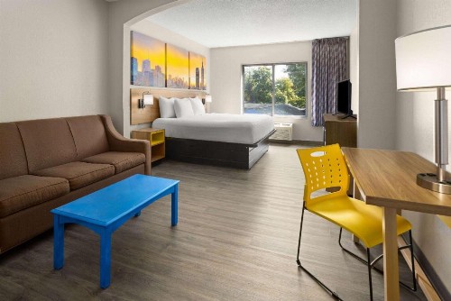 Days Inn & Suites by Wyndham Albany - image 39