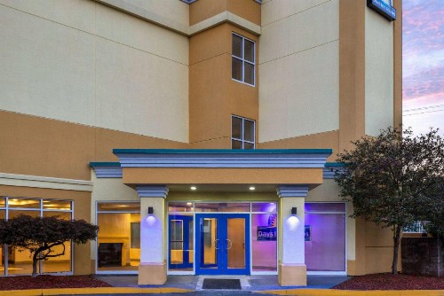 Days Inn & Suites by Wyndham Albany - image 9