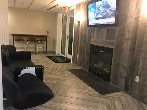 Cresthill Suites SUNY University Albany - image 10