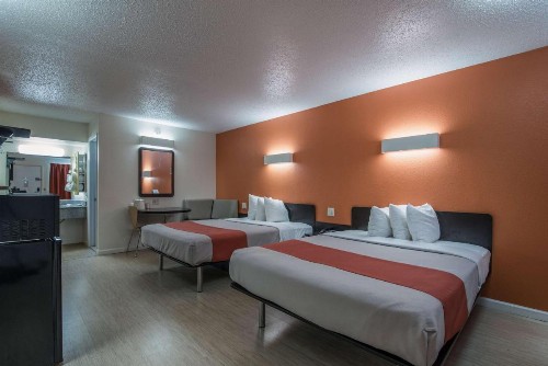 Motel 6-Albany NY - Airport - image 2