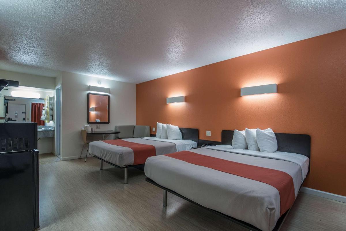 Motel 6-Albany NY - Airport - image 2