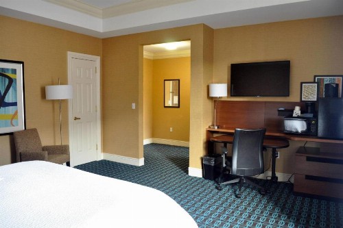 Fairfield Inn & Suites by Marriott Albany Downtown - image 10