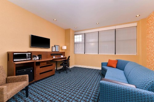 Fairfield Inn & Suites by Marriott Albany Downtown - image 28