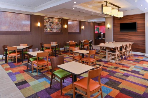 Fairfield Inn & Suites by Marriott Albany Downtown - image 6