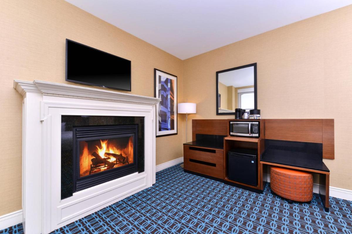 Fairfield Inn & Suites by Marriott Albany Downtown - image 7