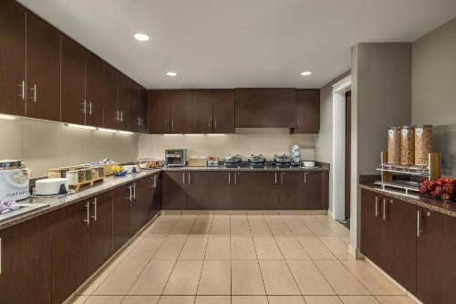 Residence Inn by Marriott Albany Washington Avenue - image 26