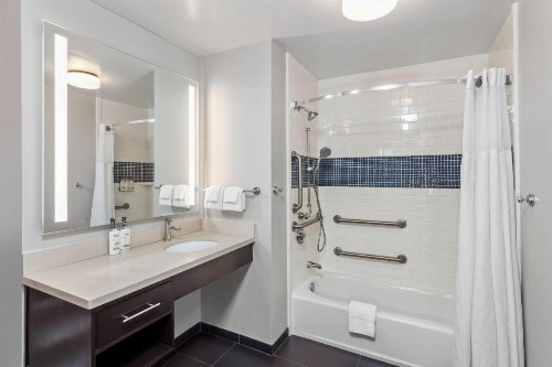 Staybridge Suites Albany Wolf Rd-Colonie Center - image 26