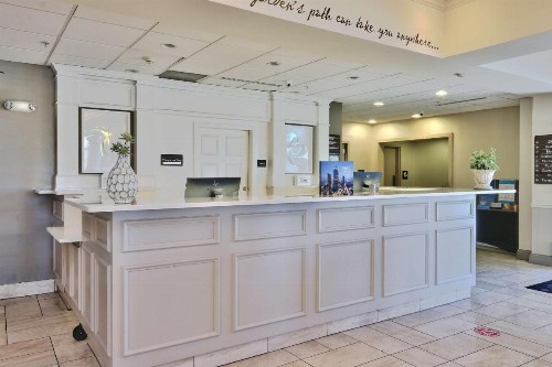 Hilton Garden Inn Albuquerque/Journal Center - image 18