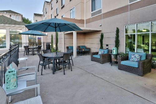 Hilton Garden Inn Albuquerque/Journal Center - image 6