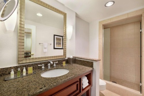 DoubleTree by Hilton Downtown Albuquerque - image 22