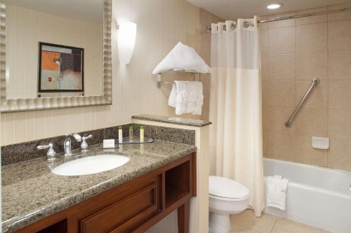 DoubleTree by Hilton Downtown Albuquerque - image 25