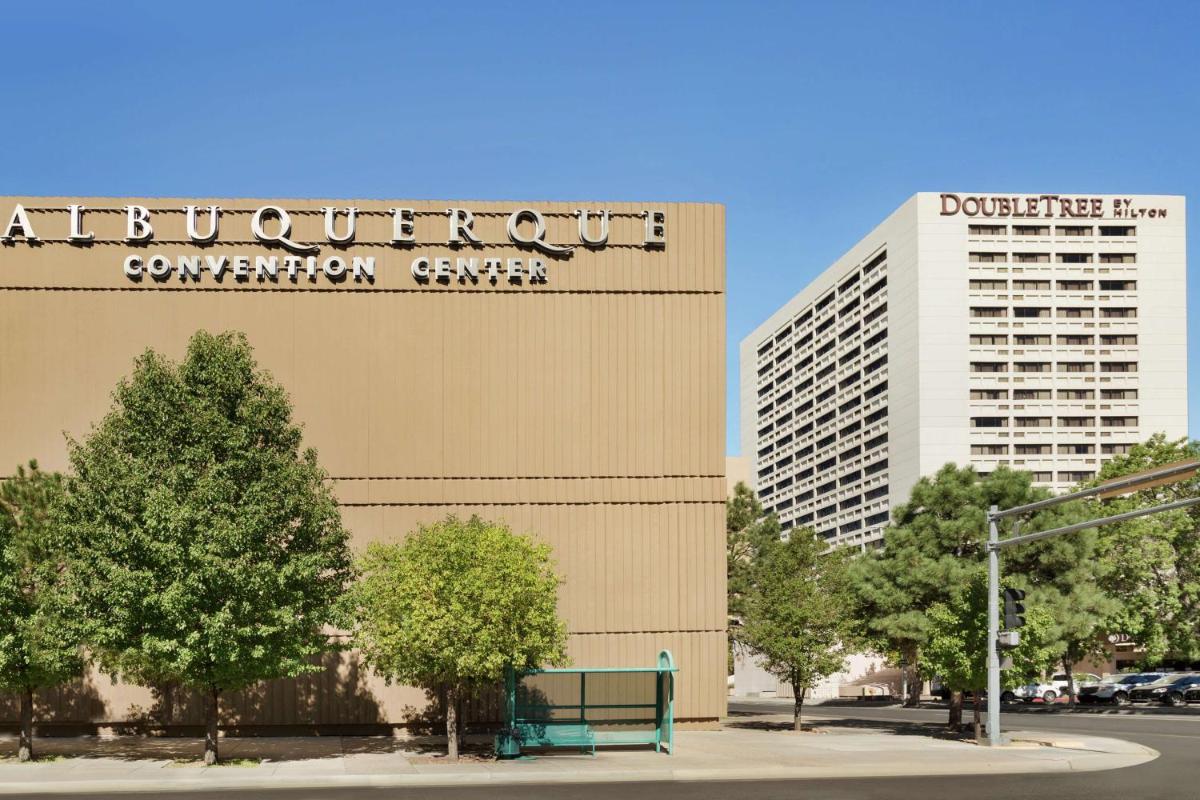 DoubleTree by Hilton Downtown Albuquerque - image 3