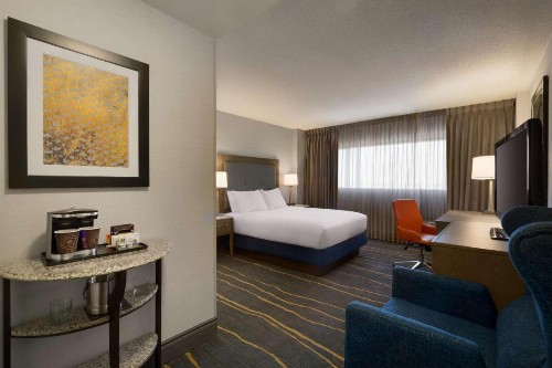DoubleTree by Hilton Downtown Albuquerque - image 30
