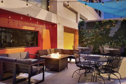 DoubleTree by Hilton Downtown Albuquerque - image 6