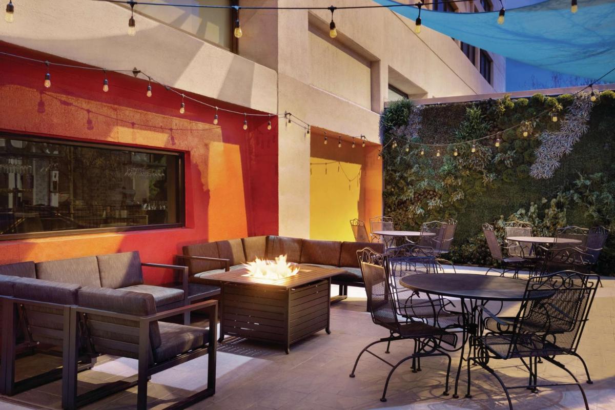DoubleTree by Hilton Downtown Albuquerque - image 6