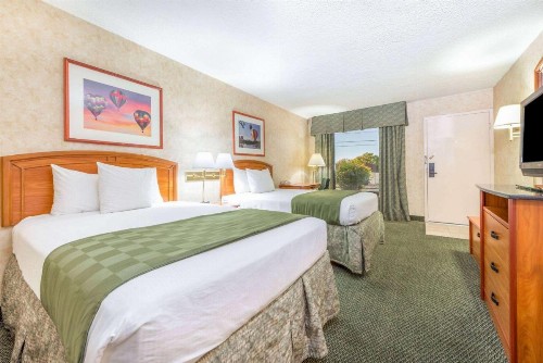 Days Inn & Suites by Wyndham Albuquerque North - image 17